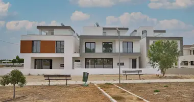 Maison 4 chambres dans district de Lárnaca, Chypre