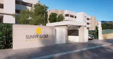 3 bedroom apartment in Estepona, Spain