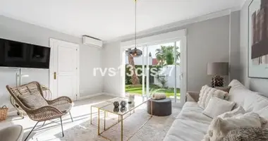 4 bedroom apartment in San Pedro Alcantara, Spain