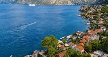 Villa 4 bedrooms in Kotor, Montenegro