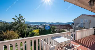 Villa 4 bedrooms in Tivat, Montenegro