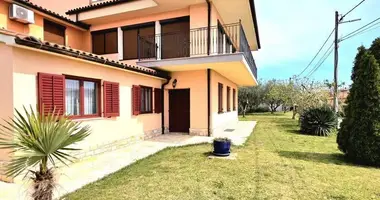 Отель 523 м² в Galizana, Хорватия