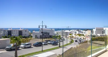 Apartamento 4 habitaciones en Benalmadena, Španjolska