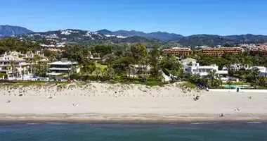 Haus 5 Schlafzimmer in Marbella, Spanien