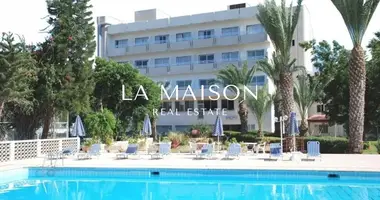 Hotel 516 m² in Polis, Zypern
