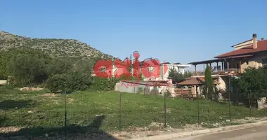 Terrain dans Kirinides, Grèce