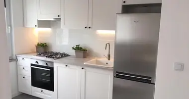 Mieszkanie 1 pokój w Warszawa, Polska