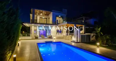 4 bedroom house in Koinoteta Agiou Tychona, Cyprus