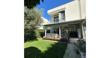 Villa dans Ishem, Albanie