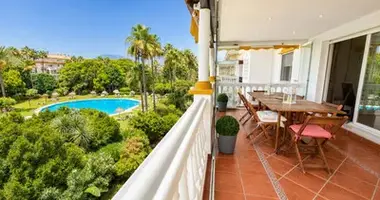 Apartamento 2 habitaciones en San Pedro Alcantara, Španjolska