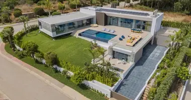 6 bedroom house in Spain