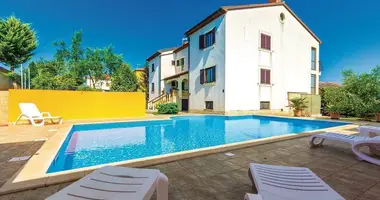 Hotel 500 m² en Pola, Croacia