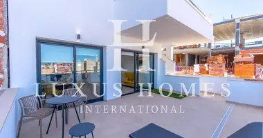 Mieszkanie 3 pokoi w Torrevieja, Hiszpania