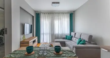 Mieszkanie 3 pokoi w Warszawa, Polska