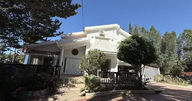 4 bedroom house in Kato Polemidion Municipality, Cyprus