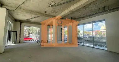 Commercial property 560 m² in Bashkia Durres, Albania