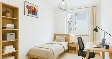 Квартира 4 комнаты в Варшава, Польша