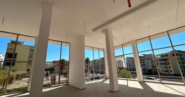 Commercial property 140 m² in Bashkia Durres, Albania