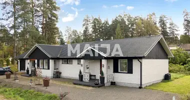 Haus 5 zimmer in Kouvola sub region, Finnland