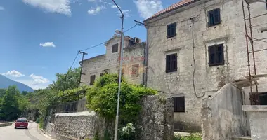 Квартира 5 комнат в Черногория