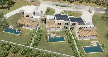 4 bedroom house in Pefkochori, Greece