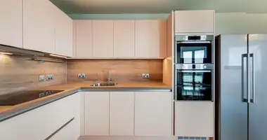 Apartamento 4 habitaciones en Londres, Reino Unido