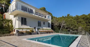 Willa w Begur, Hiszpania