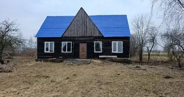 Casa en Kliapcany, Belarús