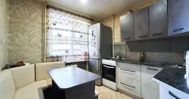Apartamento 3 habitaciones en Dzyarzhynsk, Belarús