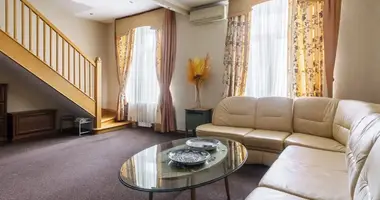 Apartamento 4 habitaciones en Moscú, Rusia