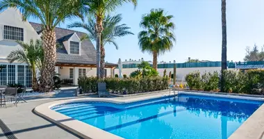 Villa 5 bedrooms in el Campello, Spain