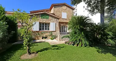 5-Schlafzimmer-Villa in Frankreich