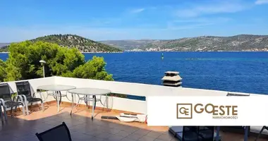 Maison 14 chambres dans Opcina Dezanovac, Croatie