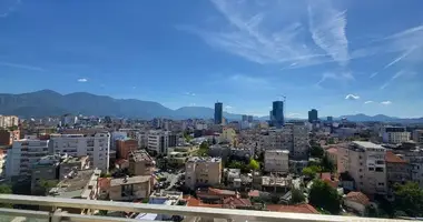 Oficina 96 m² en Tirana Municipality, Albania