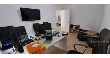 Bureau 64 m² dans Tirana, Albanie
