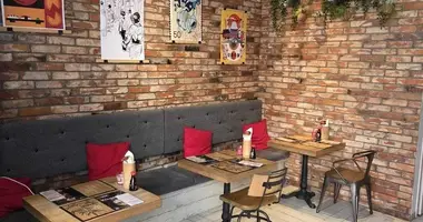 Commercial property 21 m² in Opole, Poland