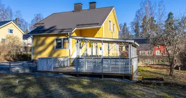 Dom w Valkeakoski, Finlandia