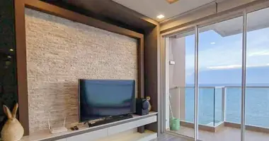 Condo 3 bedrooms in Pattaya City, Thailand