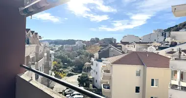 Apartamento 3 habitaciones en Montenegro