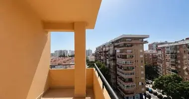 Apartamento 3 habitaciones en Dos Hermanas, Španjolska