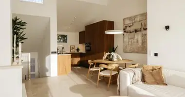 2 bedroom house in Estepona, Spain