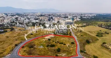 Участок земли в Строволос, Кипр