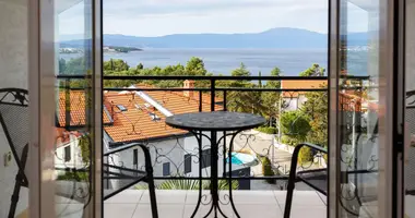 Hotel 300 m² w Omisalj, Chorwacja