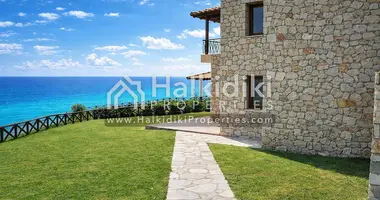 Villa 3 rooms in Loutra, Greece