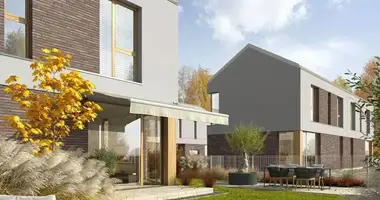 3 bedroom house in Warsaw, Poland