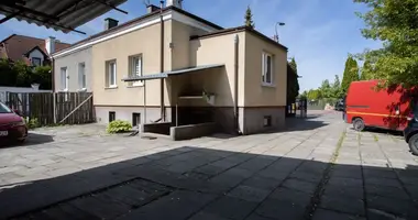 Дом в Варшава, Польша