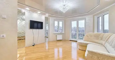Apartamento 3 habitaciones en Minsk, Belarús
