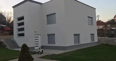 Willa w Dugo Selo, Chorwacja