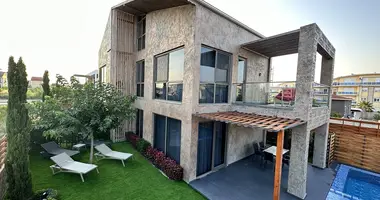Casa 4 habitaciones en Serik, Turquía