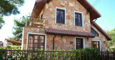 Haus 4 Schlafzimmer in Souni Zanatzia, Zypern